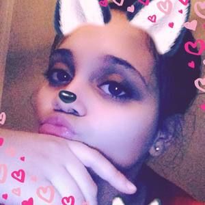 Meet your Posher, Adriana